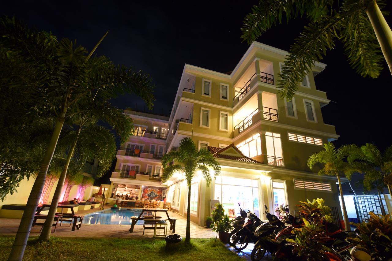 Mad Monkey Hostel Kampot (Adults Only) Экстерьер фото
