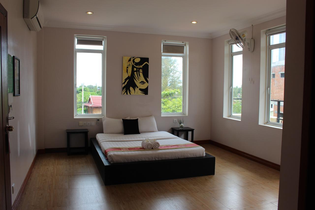 Mad Monkey Hostel Kampot (Adults Only) Экстерьер фото