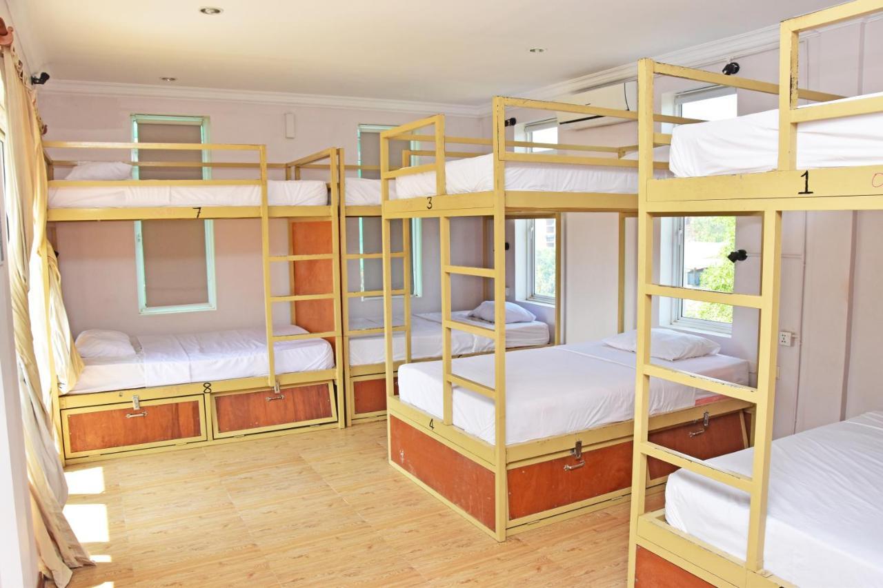 Mad Monkey Hostel Kampot (Adults Only) Экстерьер фото