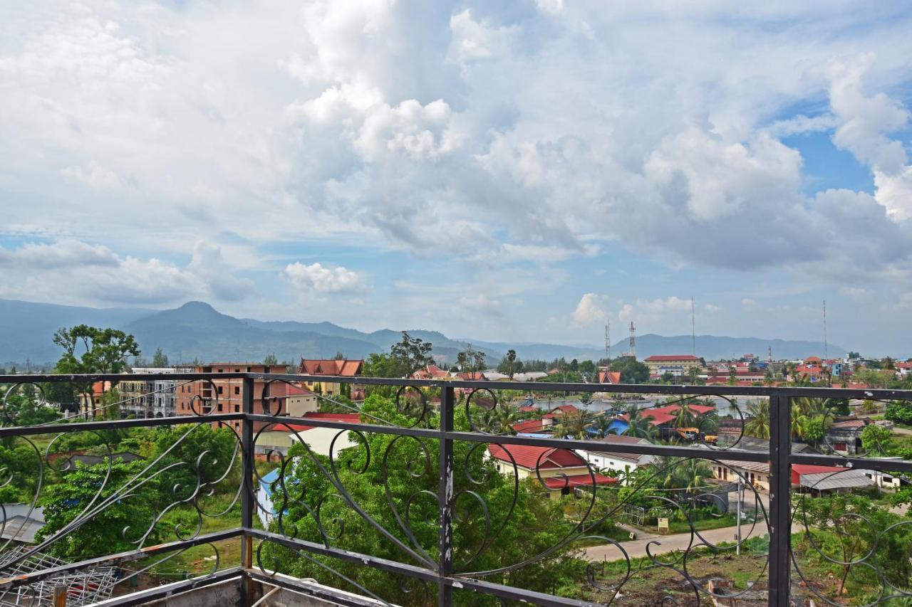 Mad Monkey Hostel Kampot (Adults Only) Экстерьер фото