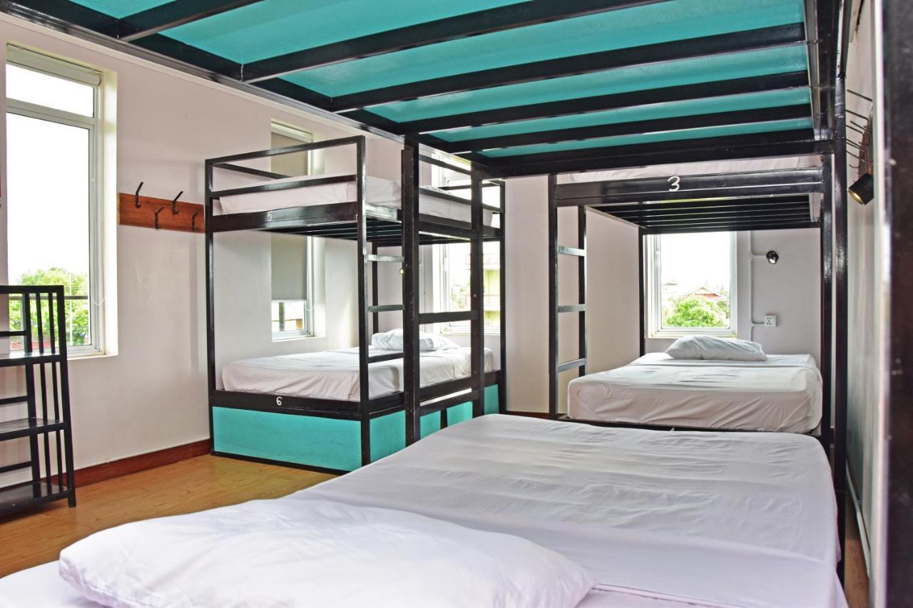 Mad Monkey Hostel Kampot (Adults Only) Экстерьер фото
