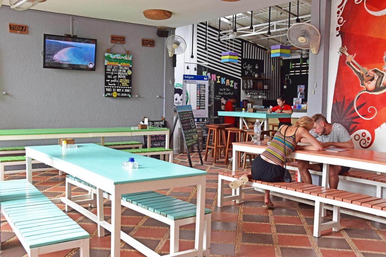 Mad Monkey Hostel Kampot (Adults Only) Экстерьер фото